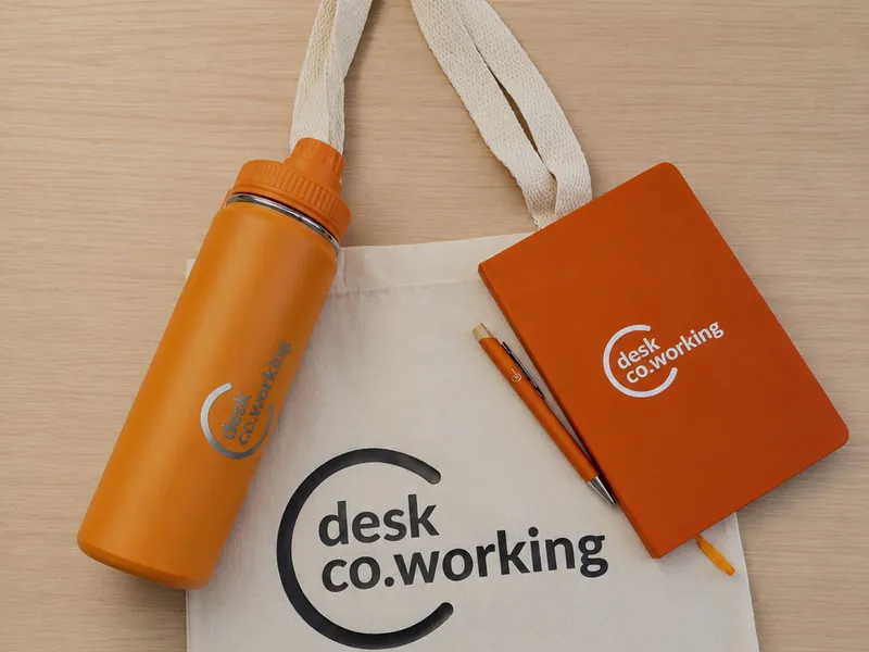Ecobag, garrafa, caderno e caneta personalizados